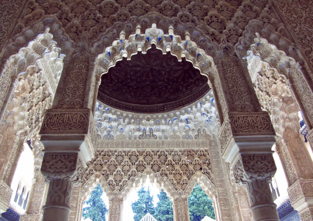 alhambra-2163513_1280